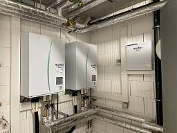 Wärmepumpenanlage mit 2*14 KW Heizleistung mit Fußbodenheizung für Büro und Lagerhalle.  © Schustek Haus.-u.Wärmetechnik GmbH